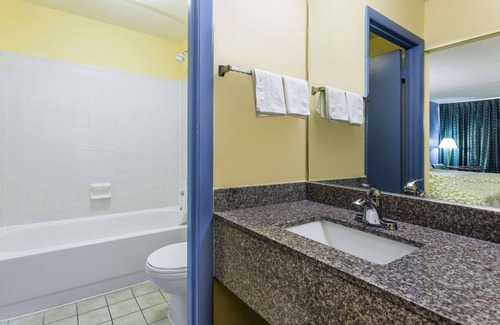 Dickson Hotel | Days Inn by Wyndham Dickson