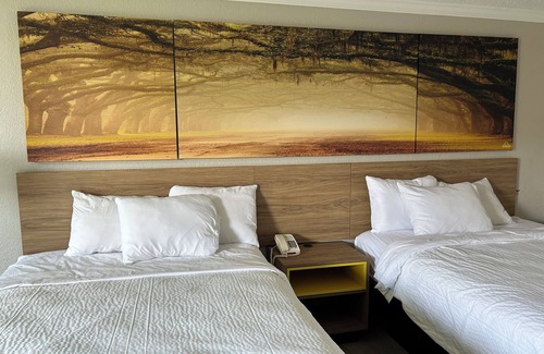 Hinesville Hotel | Days Inn by Wyndham Hinesville Near Fort Stewart