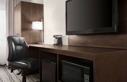 Rideau Heights Hotel | Days Inn by Wyndham Kingston