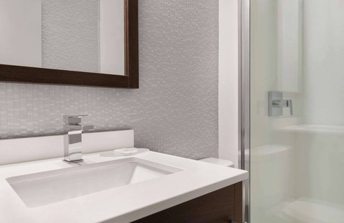 Rideau Heights Hotel | Days Inn by Wyndham Kingston