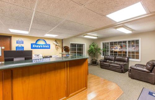 Pierre Hotel | Days Inn by Wyndham Pierre
