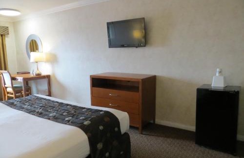 Mid-City Hotel | Days Inn by Wyndham Santa Monica