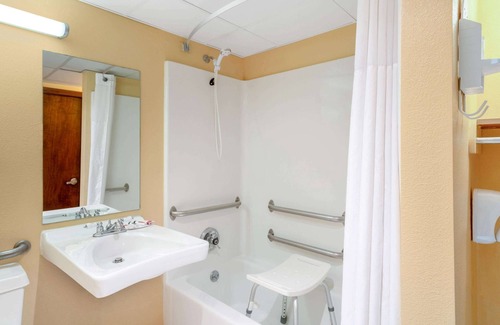 Dickson City Hotel | Days Inn by Wyndham Scranton PA