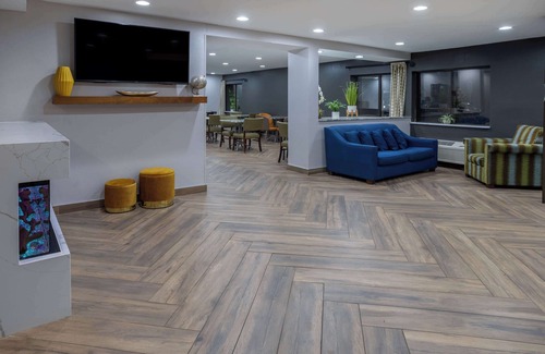 Pleasant Prairie Hotel | Days Inn by Wyndham Pleasant Prairie Kenosha