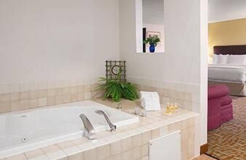 Airway Heights Hotel | Days Inn & Suites by Wyndham Spokane Airport Airway Heights