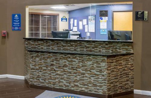 Cherry Hill Hotel | Days Inn & Suites by Wyndham Cherry Hill - Philadelphia