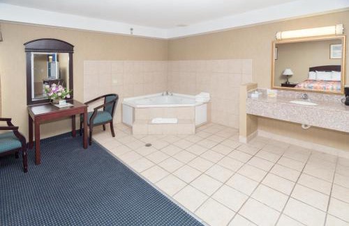 Artesia Hotel | Days Inn & Suites by Wyndham Artesia