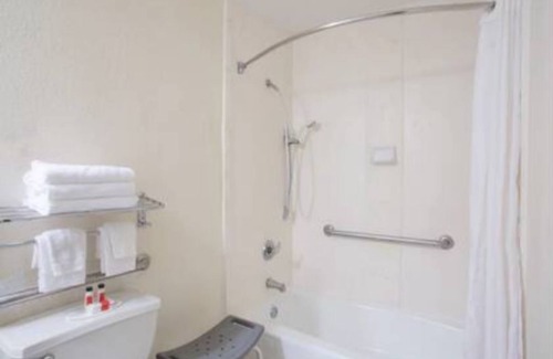 National Gardens Casa | Daytona 1 beach Favorite! Non-stop fun,sun,relax