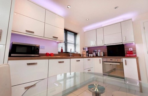 Castle Donington Apartamento | DBS Serviced Apartments - The Coach House