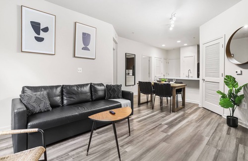 Arlington Apartamento | DC Charm in Crystal Apartments