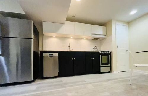 Langdon Apartamento | DC Garden Stay: Apartment + ArtStudio + Parking