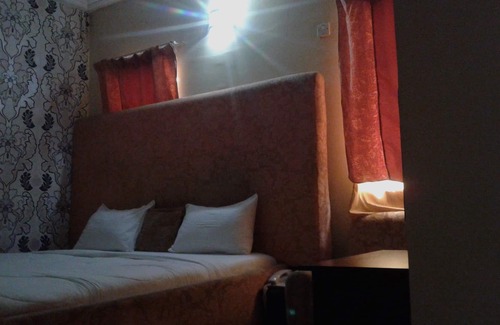 Surulere Hotel | Dcove Hotel & Suites
