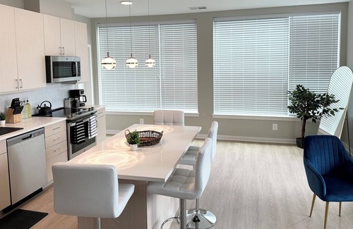 Alexandria West Apartamento | DC’s Nearby Quite Haven, free one car parking