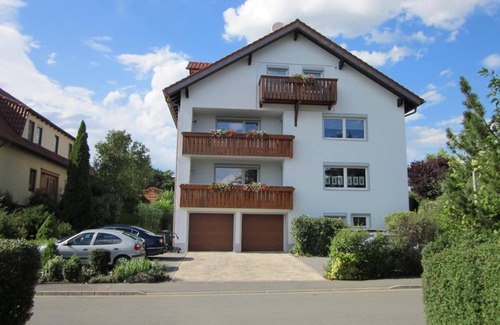 Staffelstein Apartamento | 50sqm apartment with separate kitchen, living room ventilation and balcony