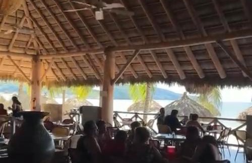 Rincón de Guayabitos Hotel | De cameron isla coral