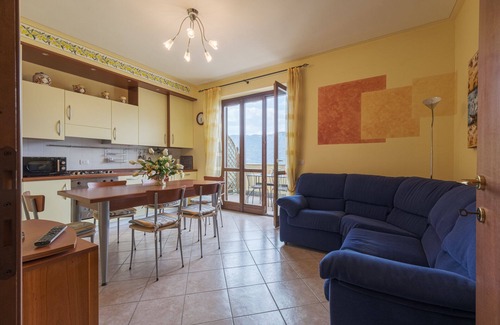 Sale Marasino Apartamento | De Gasperi 14 - Dos Habitaciones Piso, Capacidad 4