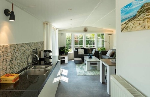 Goedereede Chalet De Esquí | De Goede Ree 20 comfortable chalet near the North Sea