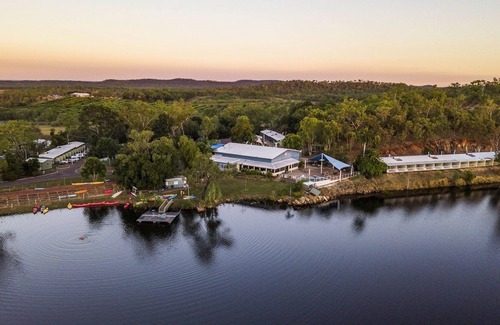 Lake Bennett Complejo | De Lago Resort
