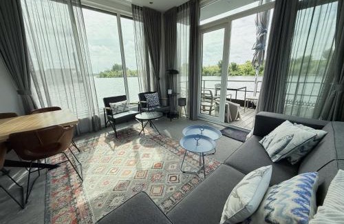 Montfort Alquiler De Eote | De Maasterp - Woonboot 5