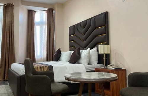 Gudu Hotel | DE SILVER GREEN LUXURY HOTEL