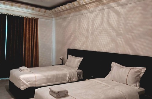 Azaiba Cabina | De Sultana Villa