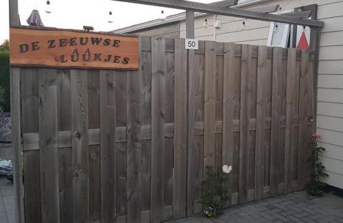 Serooskerke Chalet De Esquí | De Zeeuwse Lûûkjes 1