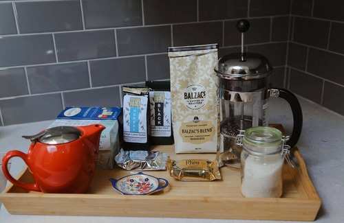 Stratford Apartamento | Debonaire Suites - 202 Alcove, City Centre Stratford. Suite moderna del centro.