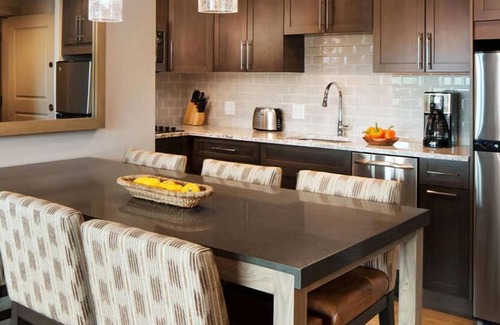 Steamboat Springs Complejo | Dec 21- Dec 28, 2025, 2-bedroom, ski-in-out, sleeps six, in Steamboat Springs