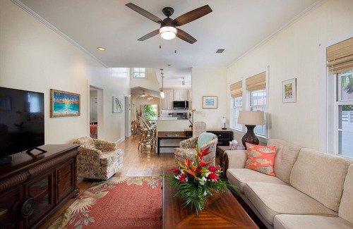 Midtown Casa | December Reduced-Tranquil Beauty-Private Pool - Outside Lanai-Beaches Nearby