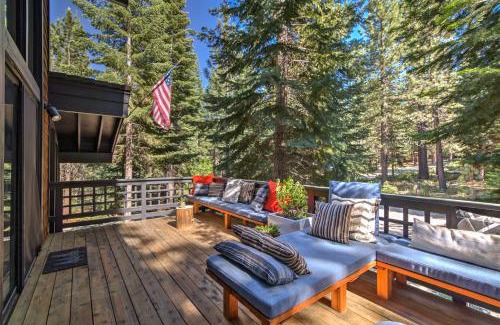 Truckee Casa | Deck and Resort Amenities Expansive Truckee Cabin