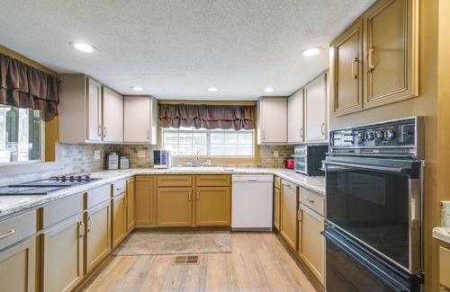 Tunica Cabina | Cabin < Half-Mi to Tunica Lake: Great for Anglers!