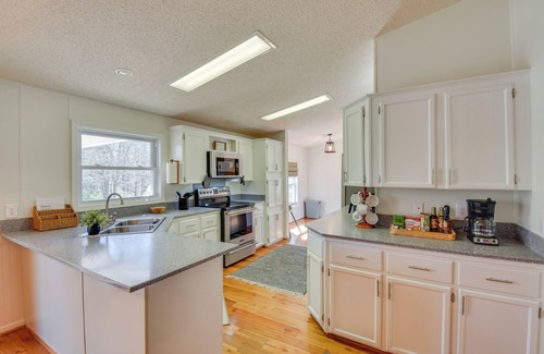 Seneca Casa | Deck, Grill & Dock Access: Lake Keowee Retreat!