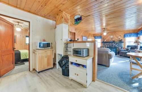 Harrison Cabaña | Deck, Grill & Views: Lakefront Cottage in Harrison