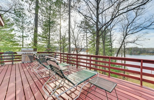 Harrison Cabaña | Deck, Grill & Views: Lakefront Cottage in Harrison