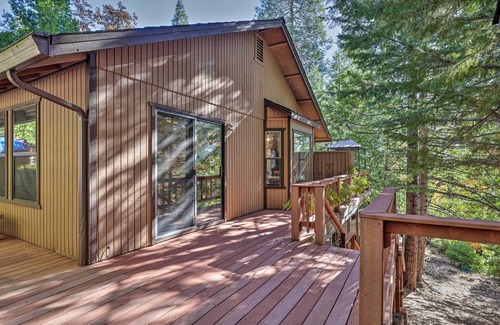 Twain Harte Cabaña | Deck w/ Forest Views: Quiet Twain Harte Cabin!