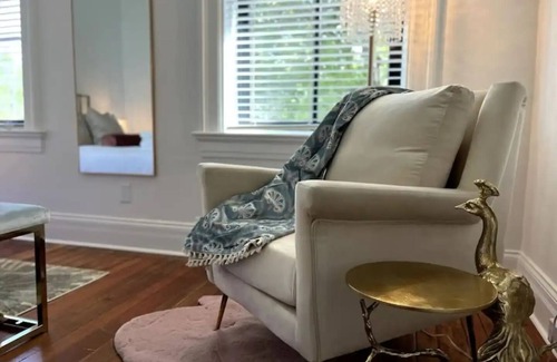 Mount Auburn Casa | Deco On Mulberry OTR FREE parking