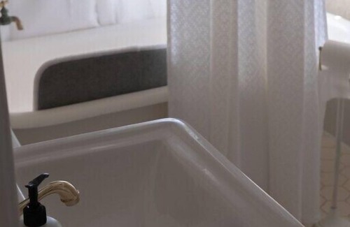 Monticello Casa | Deco Room at Avera-Clarke