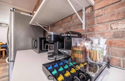 Pittsburgh Casa | Dedicated Parking | 2 King Beds | Arcade | BBQ