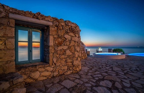 Korithi Villa | Deep Blue Villa by Fantasia Villas