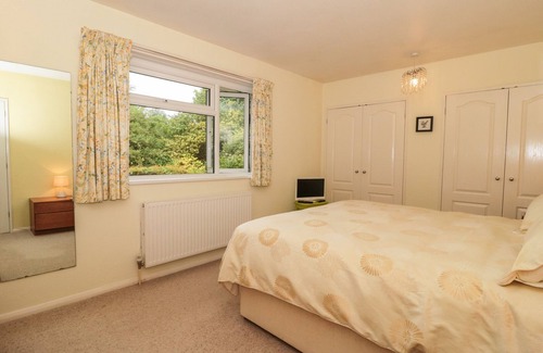 Plush Cabaña | DEEPDENE, family friendly, with pool in Plush