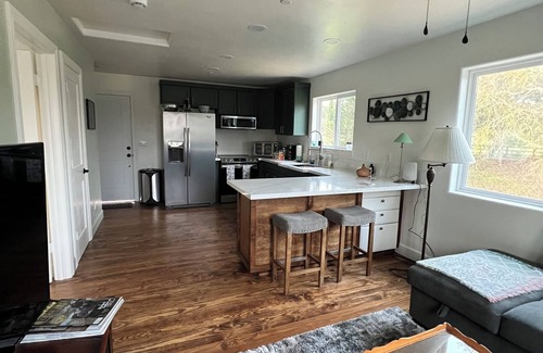 Atascadero Apartamento | Deer Lane Country Cottage 1-bdrm apartment with WiFi, AC in tranquil Atascadero