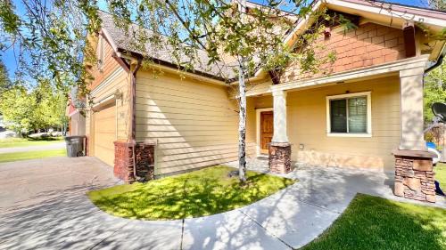 McCall Casa | Deer Ridge by Casago McCall - Donerightmanagement
