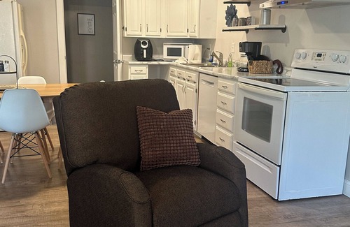 Sunrise Beach Casa | Deer Run Duplex-Beautiful Lake View-Shared Dock!