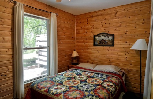 Iron River Condominio | Iron River, Wisconsin Alquiler de cabañas en un entorno de Northwoods Resort