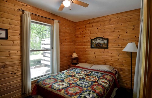 Iron River Condominio | Iron River, Wisconsin Alquiler de cabañas en un entorno de Northwoods Resort