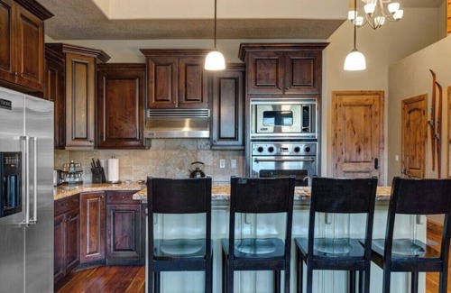 Park City Casa | Deer Valley Lakeside Ski House *Sleeps 16