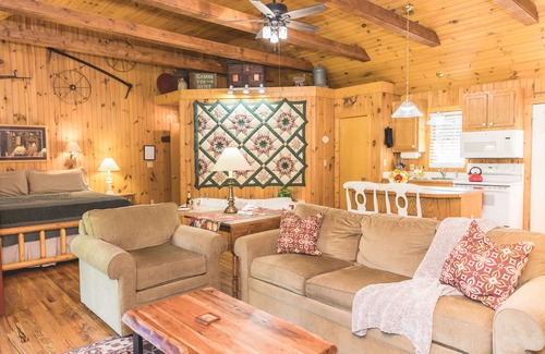 Lexington Casa | Deerfield Cottage