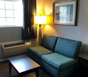 Fairview Hotel | Deerfield Inn and Suites - Fairview