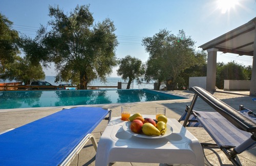 Notos Casa | Deja Blue Beach House