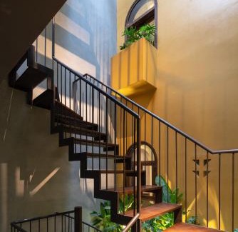 Hon Gai Hotel | Deja Vu House Ha Long